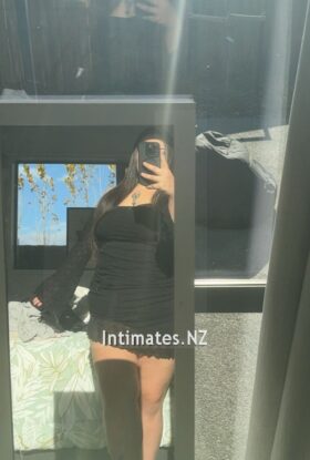 Missy - Female - Escort in 22