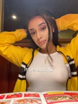 Bath - Effortless charm at 24 with  eyes and  flair - Full Body Massage