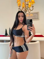 Cici - A top-rated escort in Central City, Rotorua - Flirty glance