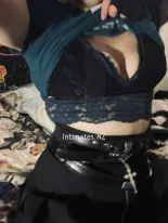 Alice - Graceful and poised in Wellington CBD, Wellington - Flirty glance