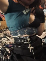 Alice - Dazzling escort, 20, known for her Brunette hair and captivating charm