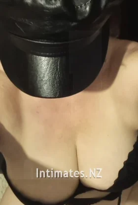 Golde - Female Escort in Greymouth, Westland - Profile Main Image