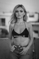 IntimatesLes - Les - Digital & Virtual Content - Exclusive image